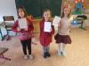 Žáci 1. stupně na školním kole recitační soutěže.